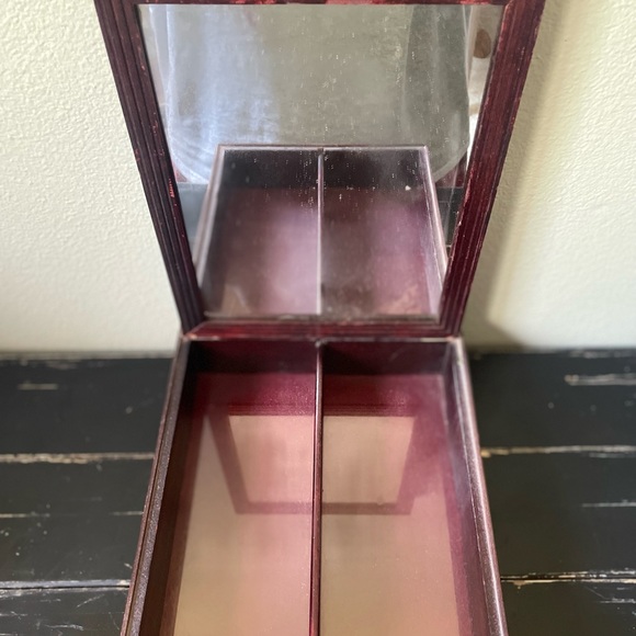 Large Floral Box - Picture 2 of 2